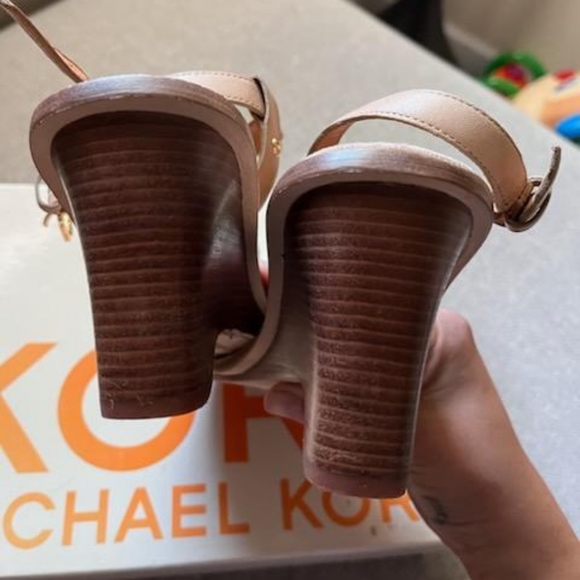 Michael Kors Sandals - Picture 3 of 5